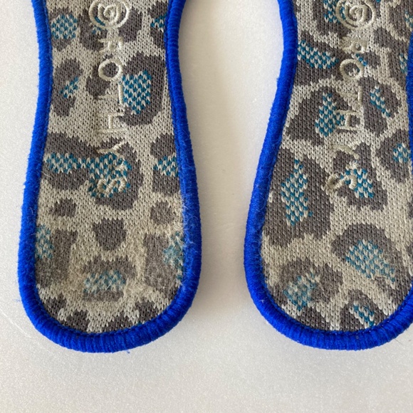 Rothy’s women’s animal print shoes/ Flats - Picture 7 of 7